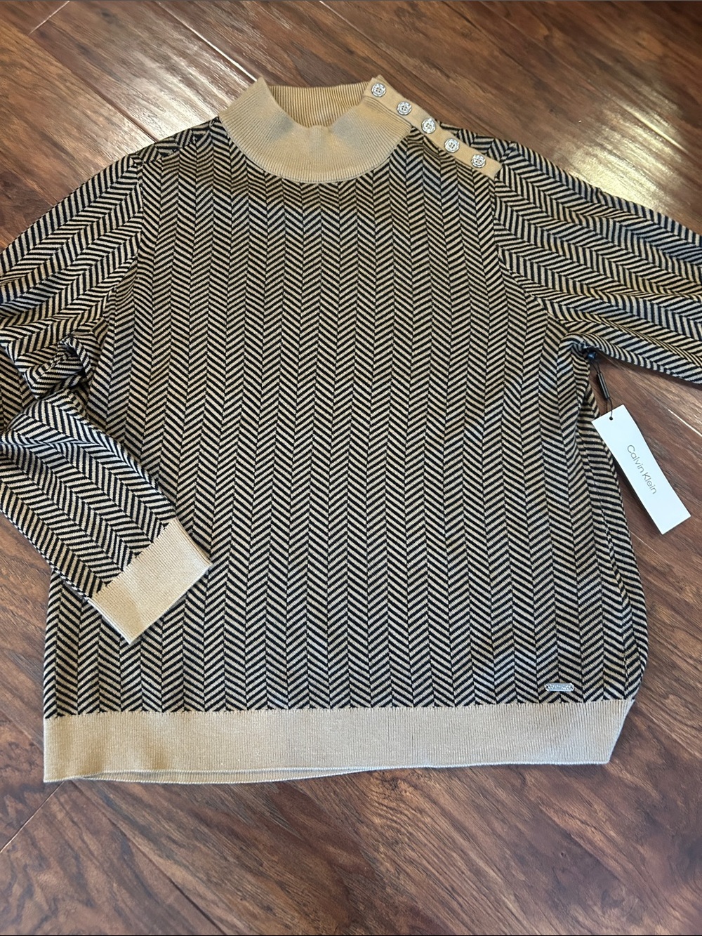 Sz L Calvin Klein mock neck sweater camel and black